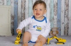 Schnizler Langarmbody 3er Pack Bagger + Streifen 11 Schnizler Langarmbody 3er Pack Bagger + Streifen -Babybekleidungs Geschäft babybody bagger 1280x1280