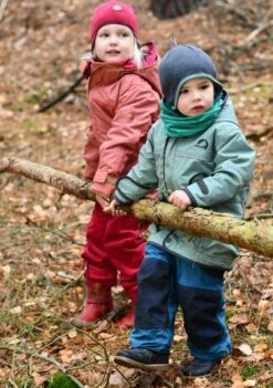 Finkid Tobi Leaf/navy Outdoorhose Regenhose -Babybekleidungs Geschäft finkid herbst waldklamotten 1280x1280