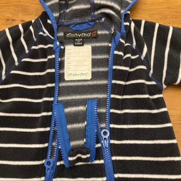 Minymo Jungen Fleeceoverall Le88 Navy/weiß Gestreift Mit Royal 4 Minymo Jungen Fleeceoverall Le88 Navy/weiß Gestreift Mit Royal – Bild 2