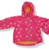 Minymo Mädchen Outdoorjacke Sorbet Pink Flowers Atmungsaktiv 1 Minymo Mädchen Outdoorjacke Sorbet Pink Flowers Atmungsaktiv -Babybekleidungs Geschäft minymo regenjacke sorbet flowers 2 1280x1280